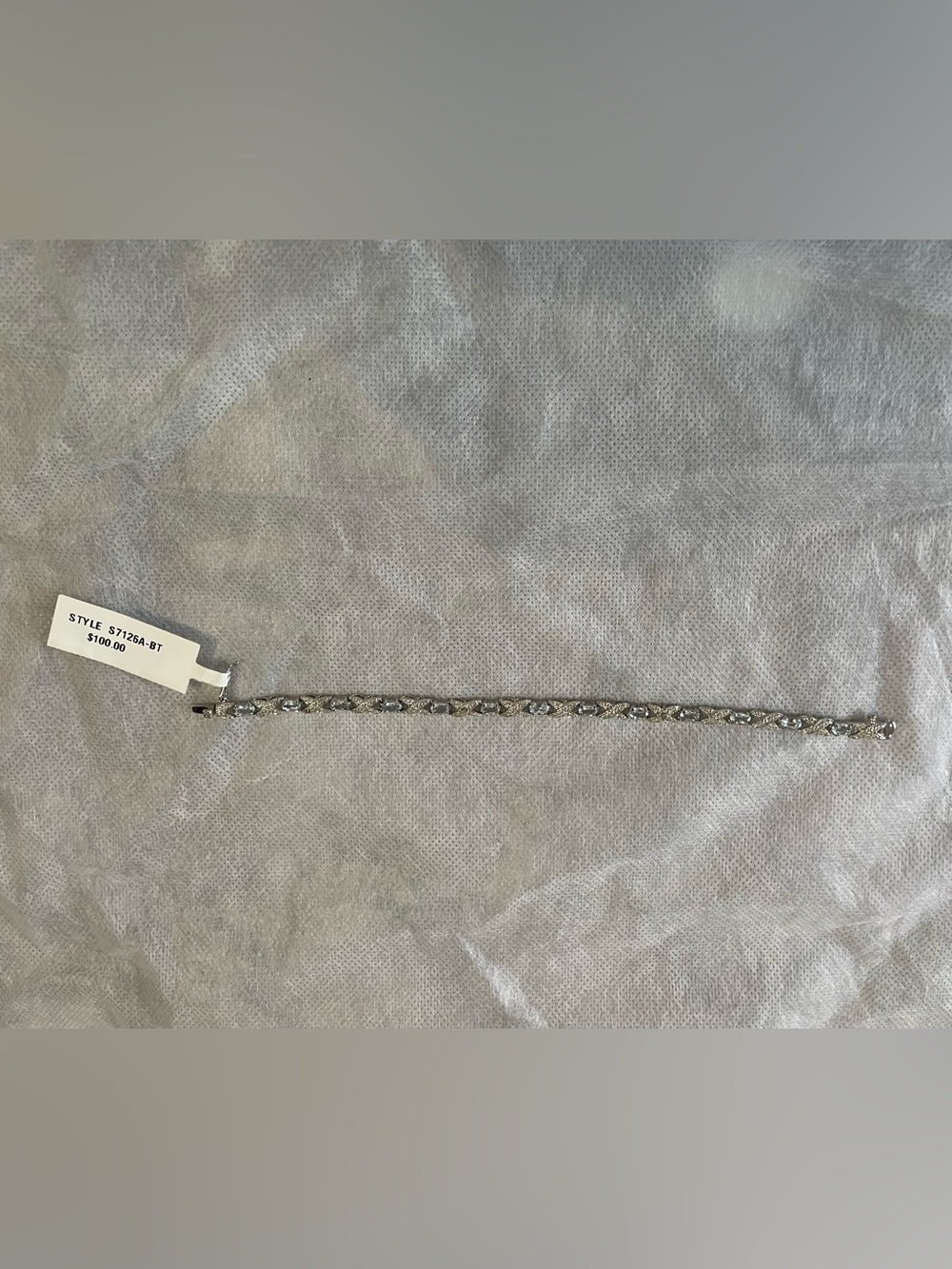 ❌NOT FOR SALE❌Macy’s NWT sterling silver tennis bracelet XO Blue Topaz NWT